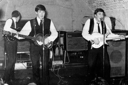 Cavern Club, famoso palco inicial dos Beatles, é vendido em Liverpool