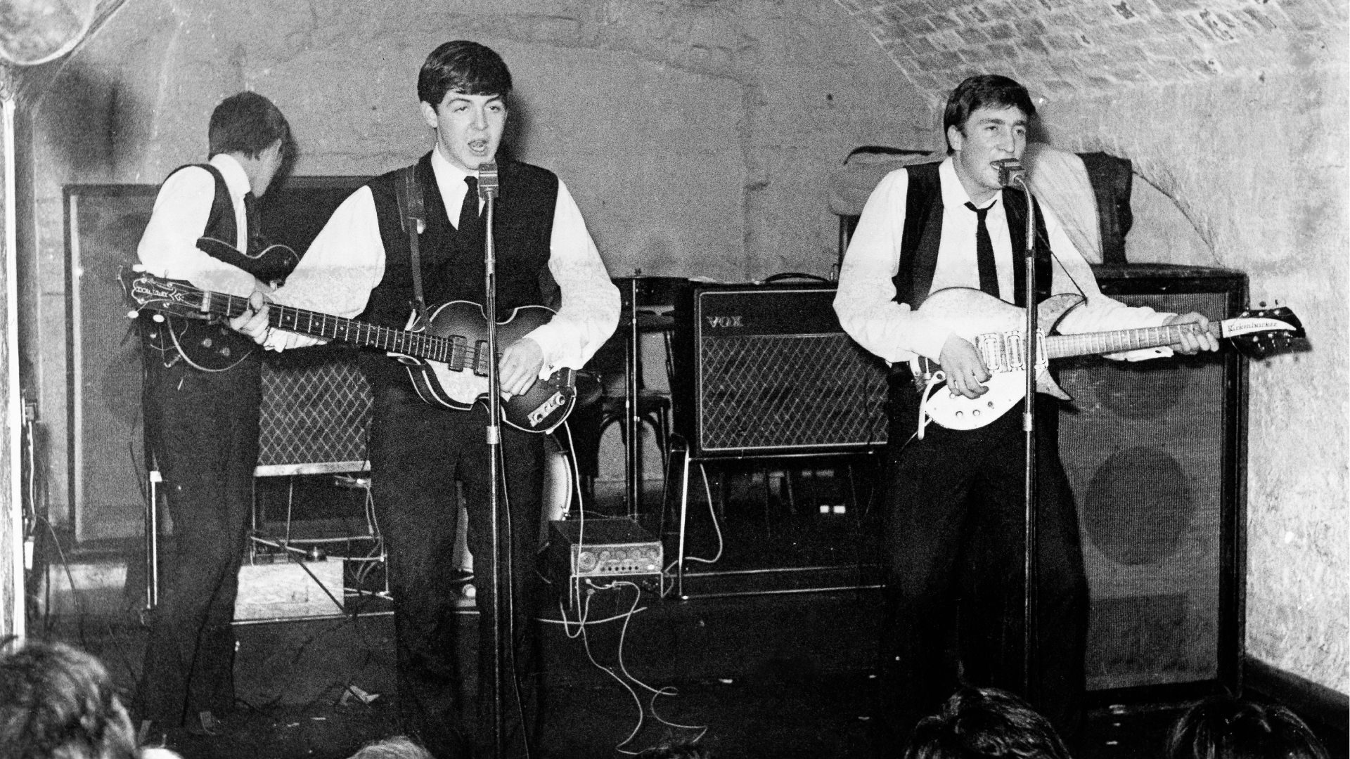 Cavern Club, famoso palco inicial dos Beatles, é vendido em Liverpool