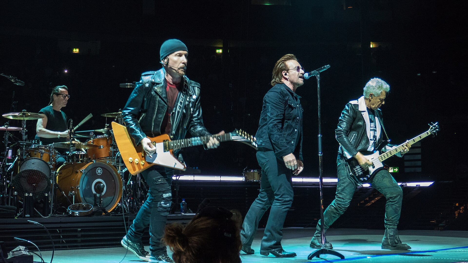 U2 vai tocar no show do intervalo do jogo de Ação de Graças da NFL na Netflix