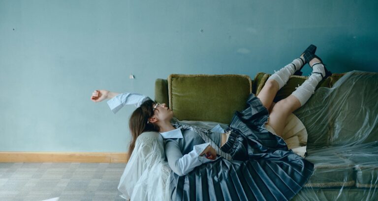 dodie lança novo single ‘Darling, Angel, Baby’ para sua gata