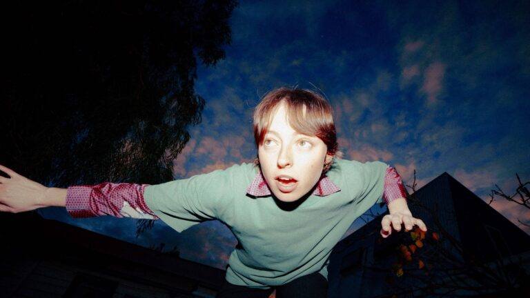 Stella Donnelly. Foto: Reprodução.