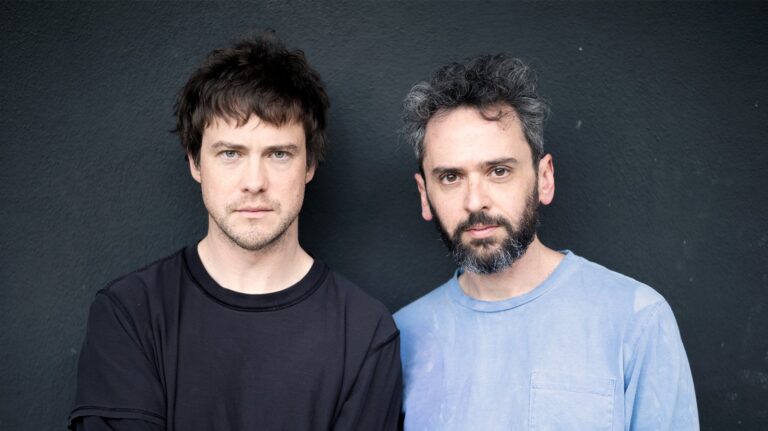 ICE remove post após usar música do MGMT sem autorização