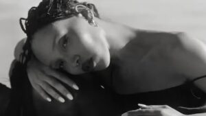 FKA Twigs lança clipe “Hard” com coreografia arrojada