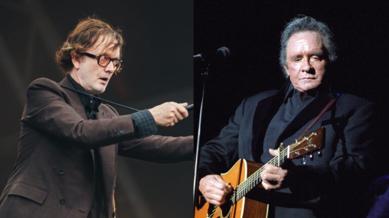Jarvis Cocker e Johnny Cash. Crédito: Andy Ford/NME e Jim Steinfeldt/Michael Ochs Archives/Getty Images.