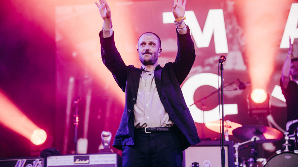 The Maccabees ao vivo no Glastonbury 2025